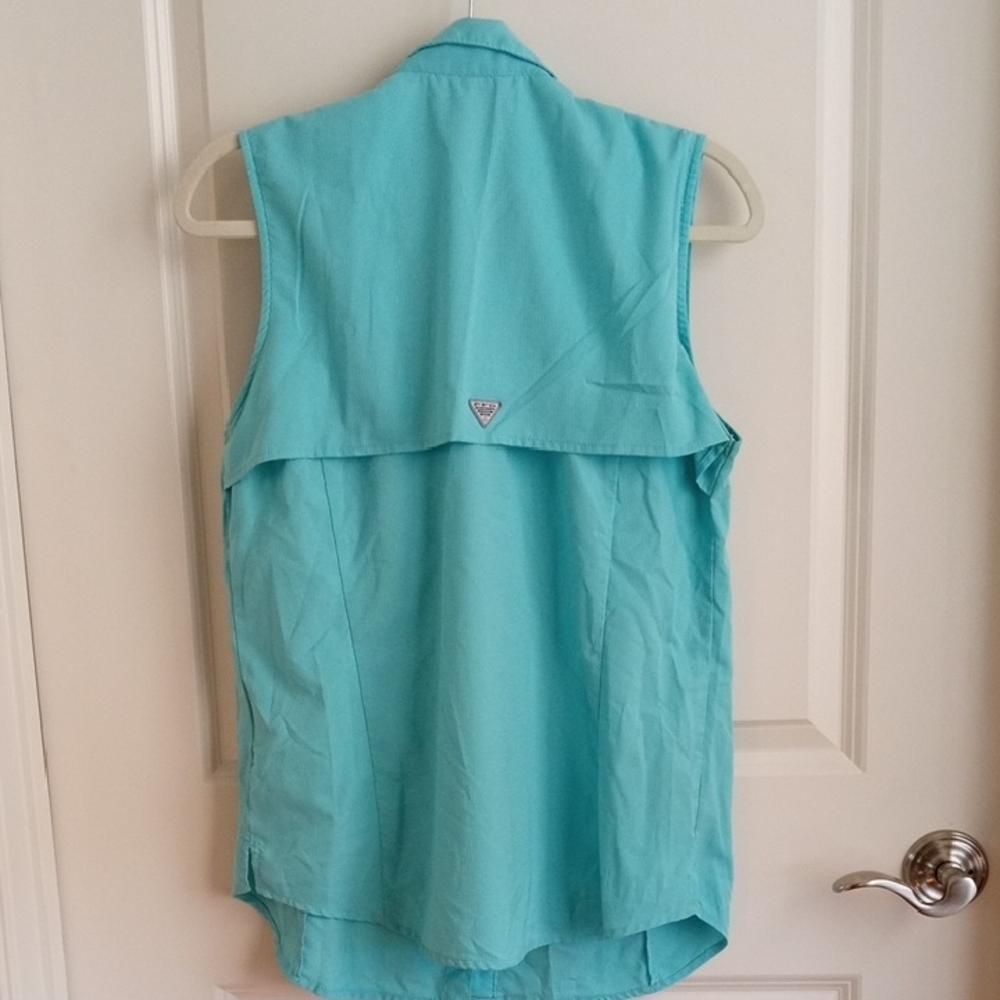 Columbia Women's Sleeveless Button Down Shirt - Aqua - Picture 4 of 4